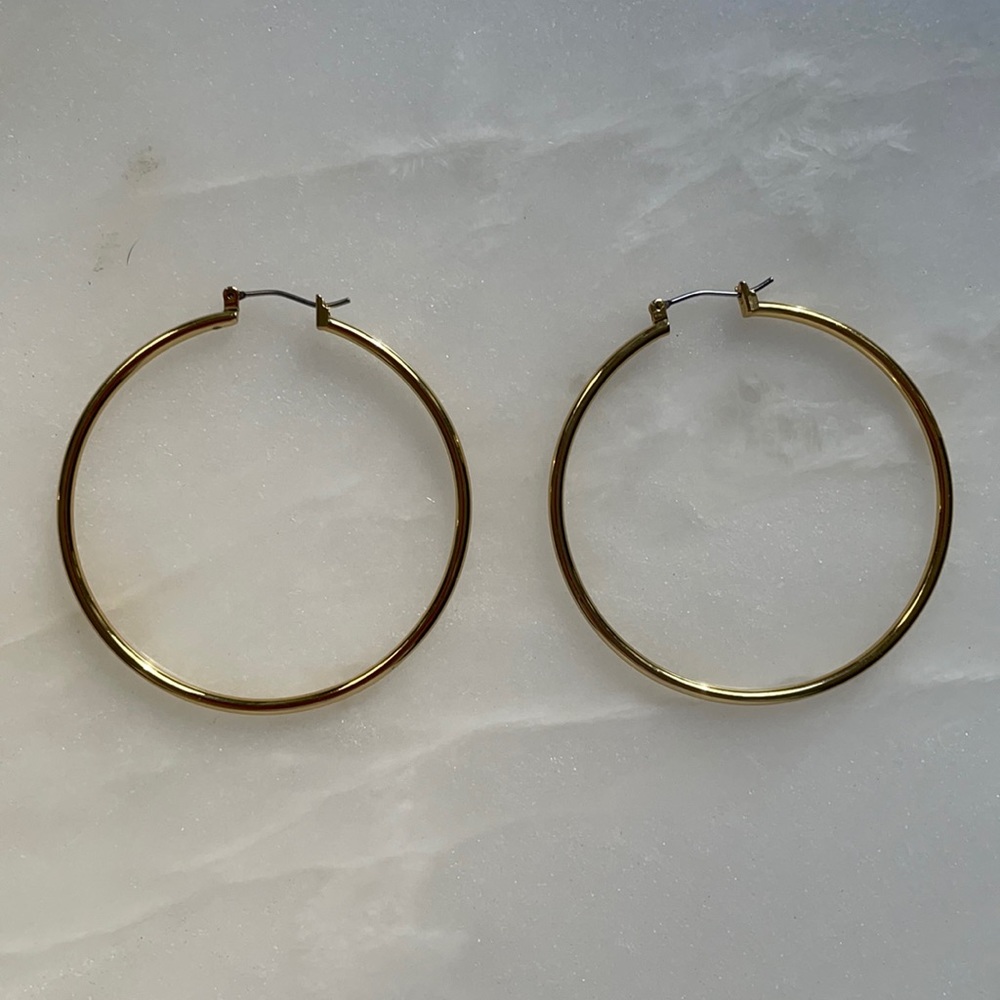 Gold plated hoop earrings.